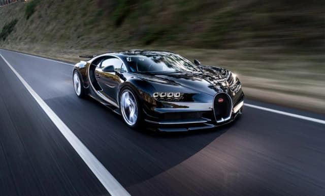 Ile koni mechanicznych ma Bugatti Chiron - zaskakujące fakty o mocy