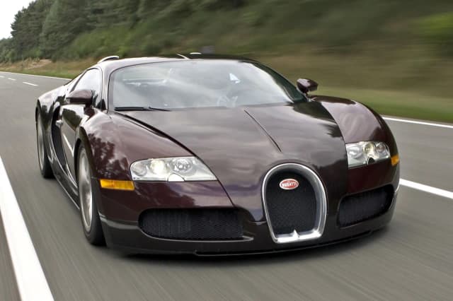 Bugatti Veyron ile do 100 km/h - Zaskakujące osiągi przyspieszenia