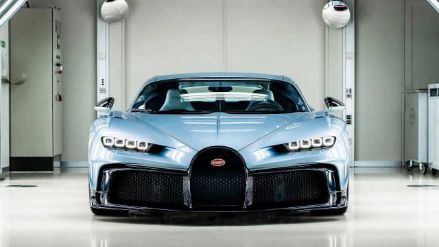 Ile kosztuje Bugatti Chiron w Polsce? Ceny, które zaskakują